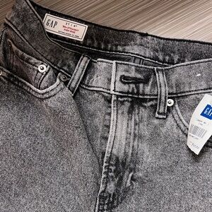 New with tags 4 P size 27 black wash GAP jeans